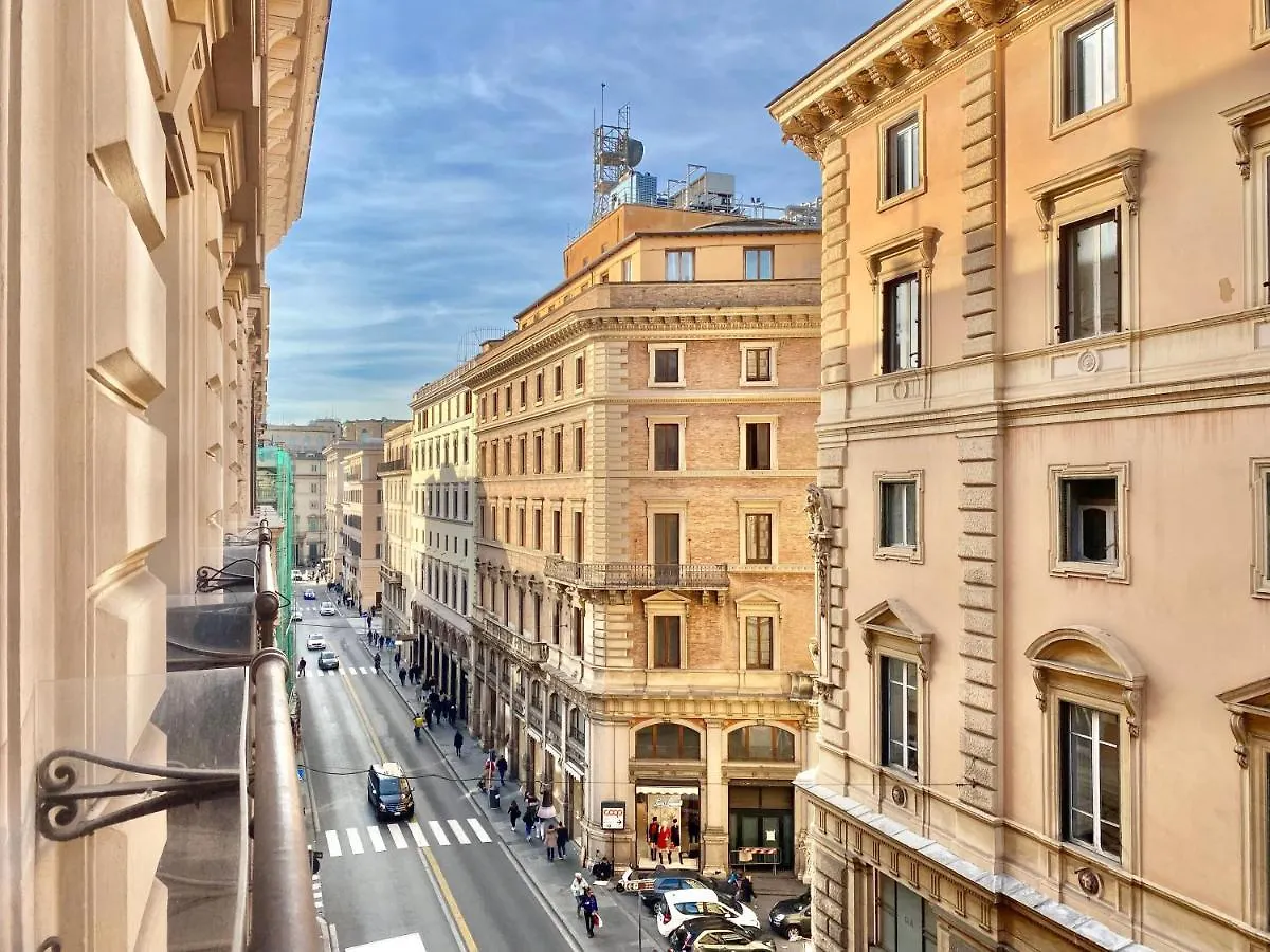 Arcasuite Tritone Luxury Rome Appartement