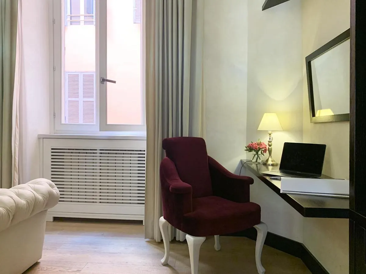 Arcasuite Tritone Luxury Rome Appartement